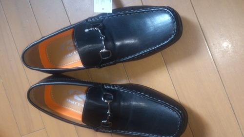 新品タグ付き☆ビット付きシューズ