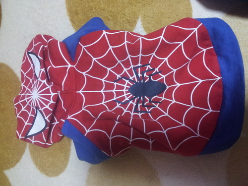 ワンちゃんの服スパイダーマン