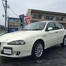  アルファ　ロメオ アルファ147 2.0 ツインスパーク セレスピード　 （ホワイト） ハッチバックの画像