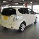  ホンダ フィットハイブリッド 1.3 ナビプレミアムセレクション　 （パール） ハッチバックの画像