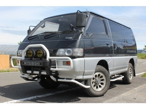 三菱 デリカスターワゴン 2.4 エクシード サンルーフ 4WD