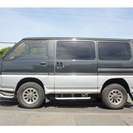  三菱 デリカスターワゴン 2.4 エクシード サンルーフ 4WD　 （グレーシルバー） ミニバンの画像