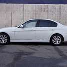  ＢＭＷ 3シリーズ 320i　ナビ・ETC （ホワイト） セダンの画像