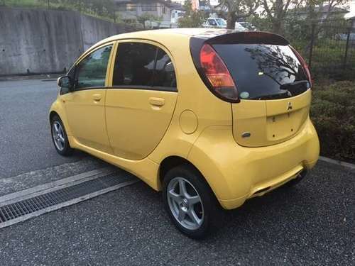 三菱 アイ 660 ビバーチェ （イエロー） ハッチバック軽自動車