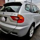  ＢＭＷ X3 3.0i 4WD　エアロダイナミックP/革&ヒ-タ-/ETC/AW （シルバー） クロカン・ＳＵＶの画像