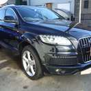  アウディ Q7 クワトロSライン　後期　ディーラー車　キーレスゴー　7シートPKG　黒革シート （ブラック） クロカン・ＳＵＶの画像