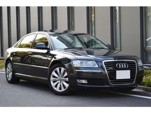 アウディ A8 L 4.2 FSI クワトロ 4WDロングボディ後期純正LED
