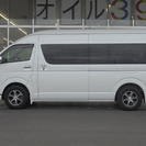  トヨタ ハイエース グランドキャビン　 （パール） ミニバンの画像