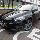  ボルボ V40 T4　メーカーOPメモリーナビ （ブラック） ハッチバックの画像