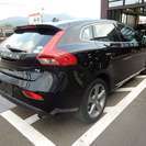  ボルボ V40 T4　メーカーOPメモリーナビ （ブラック） ハッチバックの画像