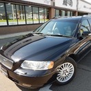  ボルボ V70 クラシック　サンルーフ　黒革シート （ブラックサファイヤメタリック） ステーションワゴンの画像