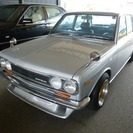  日産 ブルーバード 1600エンジン　 （シルバー） セダン