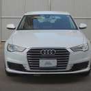  アウディ A6アバント 1.8 TFSI　デコラティブパネル パーシャルレザー （グレイシアホワイトメタリック） ステーションワゴンの画像