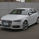  アウディ S3スポーツバック 2.0 4WD　レザー レッドキャリパー LEDライト （グレイシアホワイトメタリック） ハッチバックの画像