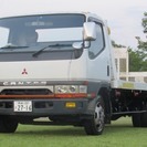  三菱 キャンター 積載車　 （ホワイト） トラックの画像