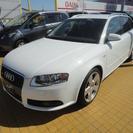  アウディ A4アバント 1．8T Sラインパッケージ　 （ホワ...