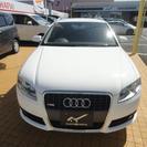  アウディ A4アバント 1．8T Sラインパッケージ　 （ホワイト） ステーションワゴンの画像