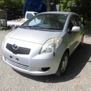  トヨタ ヴィッツ 1.3 F 4WD　 （シルバー） ハッチバック