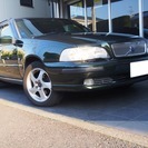  ボルボ V70 AWD 4WD　 （グリーン） ステーションワゴンの画像