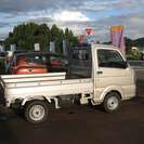  スズキ キャリイ 660 KCエアコン・パワステ 3方開 4WD　 （シルバー） トラック　軽自動車の画像