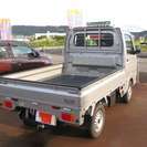  スズキ キャリイ 660 KCエアコン・パワステ 3方開 4WD　 （シルバー） トラック　軽自動車の画像