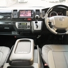  トヨタ レジアスエース 3.0 スーパーGL ロングボディ ディーゼルターボ 4WD　ベットキット　SDナビ （パールホワイト） ミニバンの画像