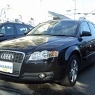  アウディ A4アバント 2.0　 （ブラック） ステーションワゴン