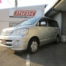  トヨタ ノア 2.0 X ナビスペシャル　 （シルバーメタリッ...