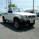  トヨタ ハイラックス Sキャブ3.0デイ-ゼル標準ボデイ4WD　 （ホワイト） ピックアップトラックの画像