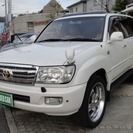  トヨタ ランドクルーザー100 社外22インチアルミ社外マフラ...