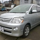 トヨタ ノア 2.0 YY　5人乗り （シルバー） ミニバン