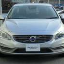  ボルボ S60 T4 SE　2015年　NEWナビゲーションモデル　試乗車 （シルバーメタリック） セダンの画像