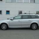 ボルボ V70 T4 SE　パフォ黒革シート　ポールスター （シルバーメタリック） ステーションワゴンの画像