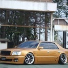  トヨタ クラウンマジェスタ 3.0 Aタイプ　 （ゴールド） セダン