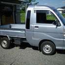  ダイハツ ハイゼットトラック 660 ジャンボ 3方開 4WD　A/C PS （シルバー） トラック　軽自動車の画像