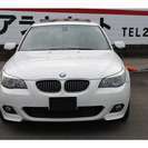  ＢＭＷ 5シリーズ 525i Mスポーツパッケージ　サンルーフ・純正HDDナビ （ホワイト） セダンの画像