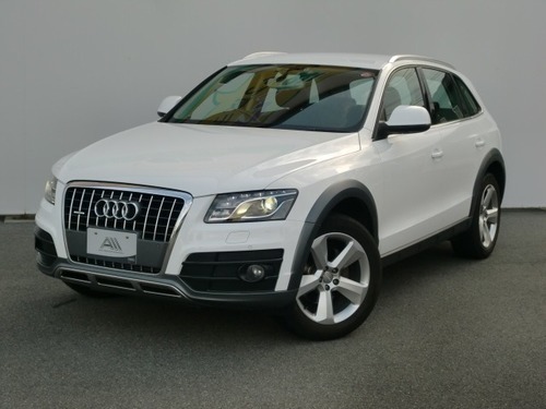 アウディ Q5 2.0 TFSI クワトロ 4WDオフロードパッケージリア