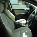  ボルボ XC60 T5 SE　MY2015　弊社デモカー　ベージュレザー （リッチジャバメタリック） クロカン・ＳＵＶの画像