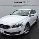  ボルボ V60 T3 SE　 （アイスホワイト） ステーションワゴンの画像