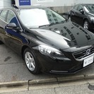  ボルボ V40 T3　 （ブラック） ハッチバックの画像