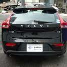  ボルボ V40 T3　 （ブラック） ハッチバックの画像