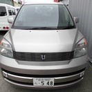  トヨタ ヴォクシー 2.0 X　 （ライトピンクシルバー） ミニバン