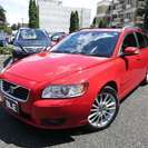  ボルボ V50 2.4i SE　1オーナ　黒革SRバックカメラキセノン （パッションレッド） ステーションワゴンの画像