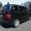  フォルクスワーゲン ゴルフトゥーラン GLi　HDDナビETCキセノン専用16AW限定車 （ディープブラックパールエフェクト） ミニバンの画像