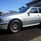  ＢＭＷ 5シリーズ 528i　HID　BBS18アルミ （シルバーメタリック） セダンの画像