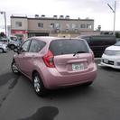  日産 ノート 1.2 X　Vセレクション+セーフティー （ピンク） ハッチバックの画像