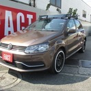  フォルクスワーゲン ポロ TSI コンフォートライン ブルーモーション テクノロジー　キャリア （ブラウン） ハッチバックの画像