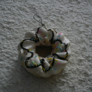 ふわふわドーナツの携帯ストラップ　の画像