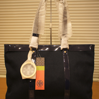 TORY BURCH(トリーバーチ)CANVAS JANE TOTE ネイビー　新品未使用