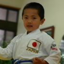 英会話で空手道を稽古している聖龍会空手教室 Mahalo Karate School （足立区最寄り駅＝五反野駅・梅島駅・小菅駅・青井駅・綾瀬駅）の画像